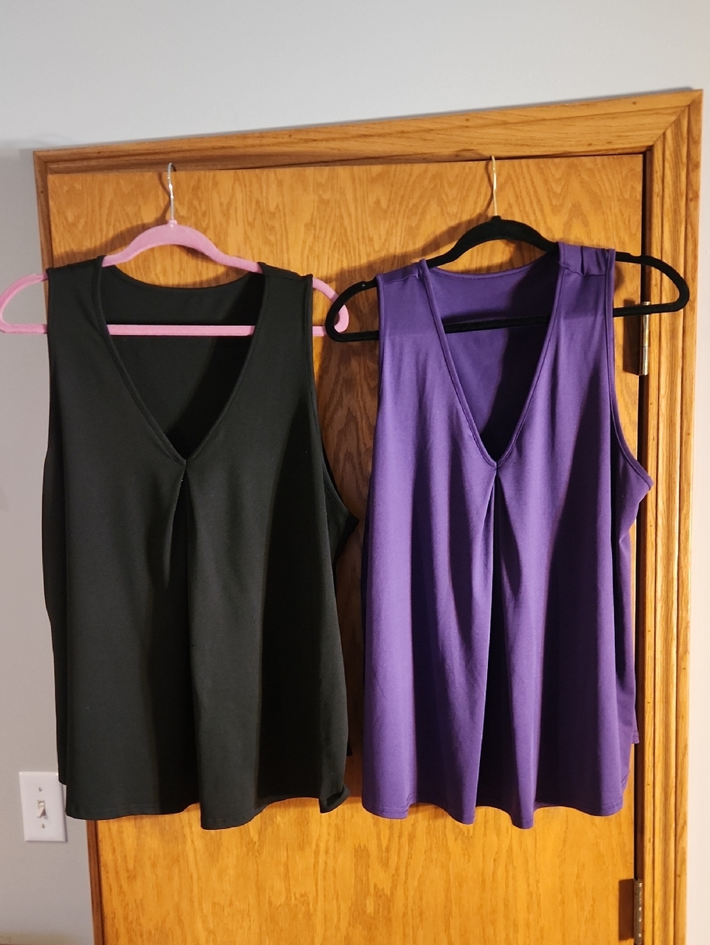 2 SHEIN Curve Sleeveless V-Neck Tank Tops - Black & Purple Size 2x